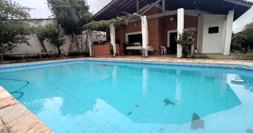 Casa à venda 5 Quartos, 4 Suites, 6 Vagas,  Praia das Palmeiras, Caraguatatuba - SP