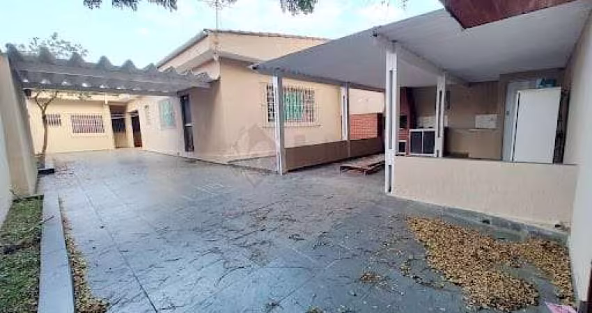 Casa à venda 3 Quartos, 2 Suites, 4 Vagas, 193M², Indaiá, Caraguatatuba - SP