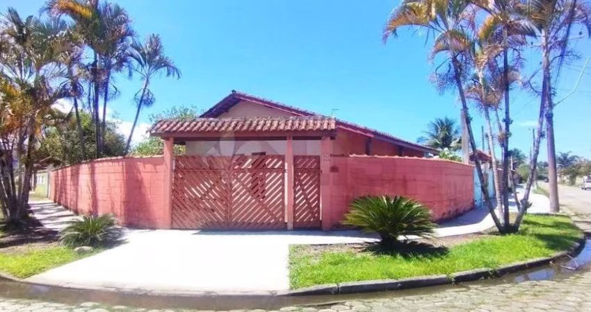 Casa de Esquina à Venda - Pontal Santa Marina - Caraguatatuba