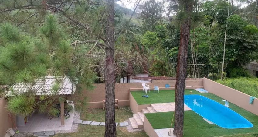 Casa à venda 3 Quartos, 1 Suite, Capricórnio II, Caraguatatuba - SP