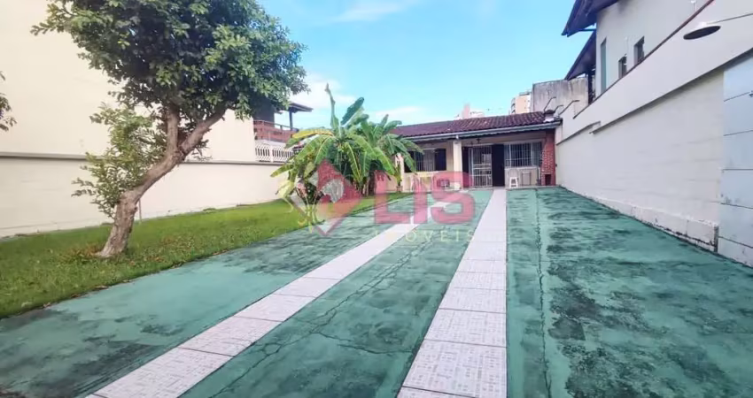 Casa à venda no bairro Indaiá, para quem busca localidade e uma ótima casa individual