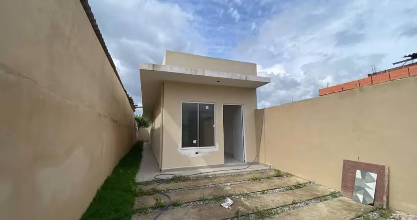 Casa à venda 2 quartos, 1 suite, 1 vaga, 65m², balneário dos golfinhos, caraguatatuba - sp