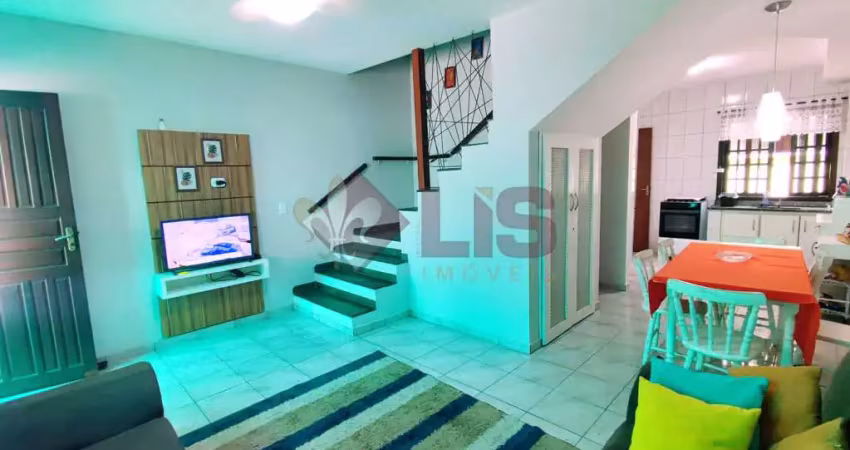 Linda casa em condomínio localizada a apenas 500 metros da praia martim de sá, em caraguatatuba!