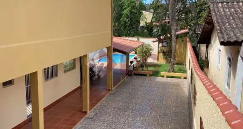Casa com 3 quartos para alugar no Massaguaçu, Caraguatatuba 