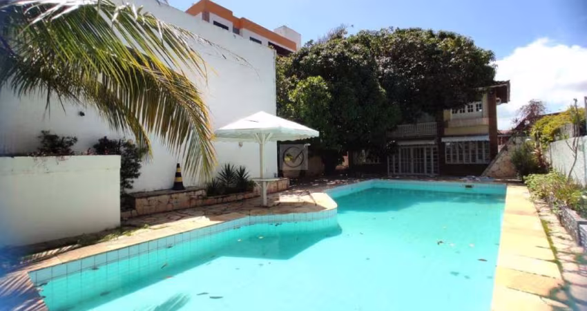 Casa na coroa do meio com piscina