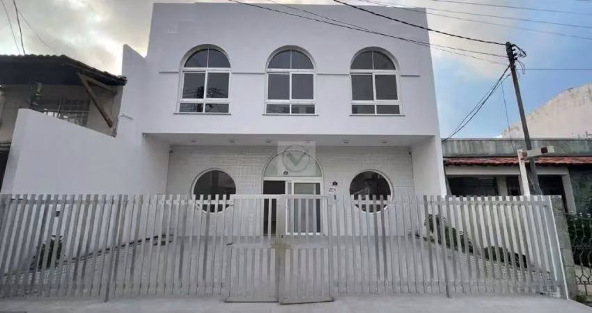 É a oportunidade de ter o seu negócio neste imóvel amplo e bem localizado.