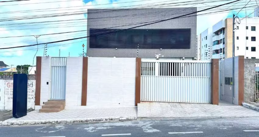 Bela Casa à venda na Atalaia.