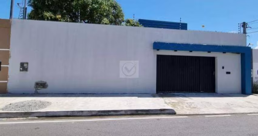 Casa Térrea Moderna no Bairro Coroa do Meio