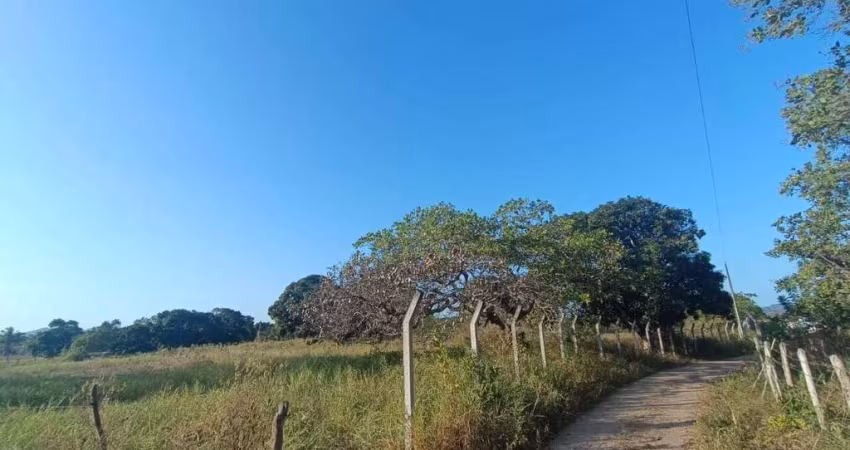 EXCELENTE SÍTIO COM 4 TAREFAS EM SÃO DOMINGOS.