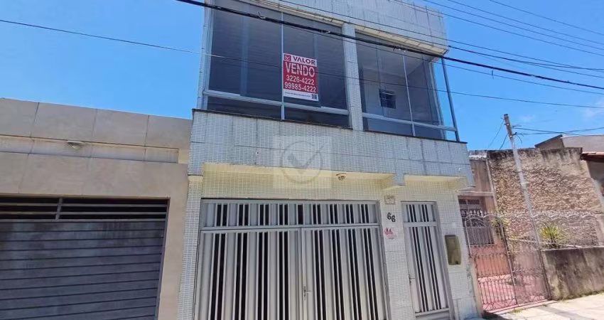 Excelente Casa a Venda no Bairro 18 do Forte