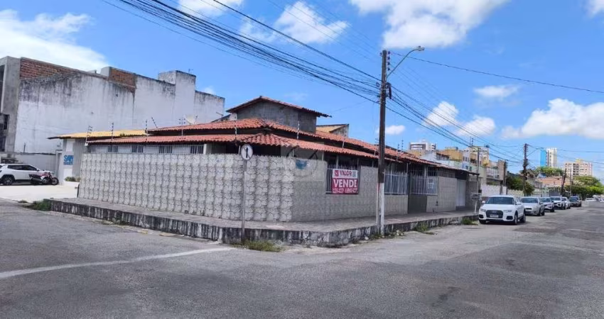 Casa de Esquina no Bairro Salgado Filho