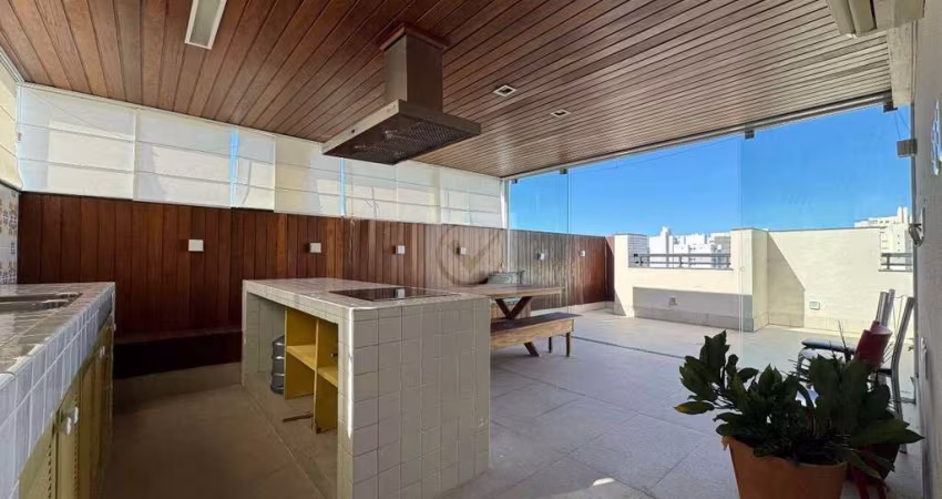 Apartamento Cobertura a Venda no Condomínio Tyrol