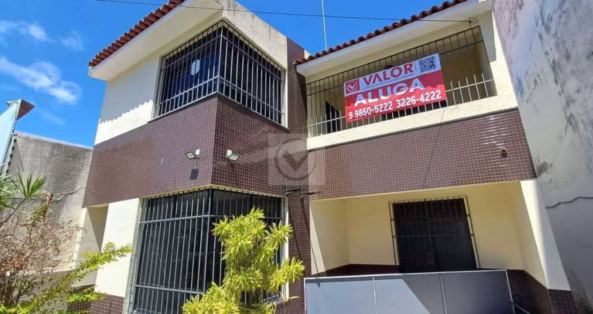 Residência Exclusiva à Venda no Bairro Suíssa