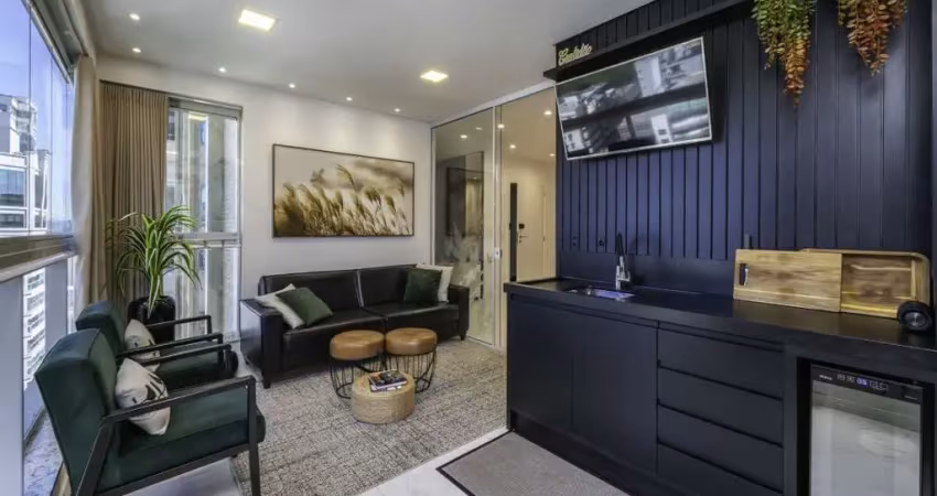 Apartamento com 3 quartos à venda na Rua 137, Meia Praia, Itapema