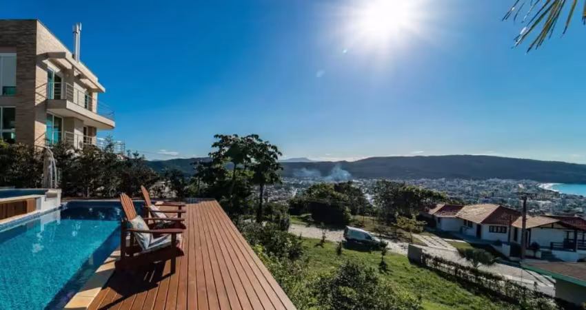 Casa à venda na Rua Vereador Manoel José dos Santos, Centro, Bombinhas