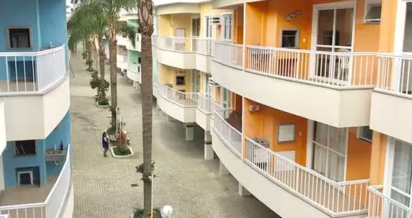 Apartamento com 2 dormitórios próximo ao mar de bombas