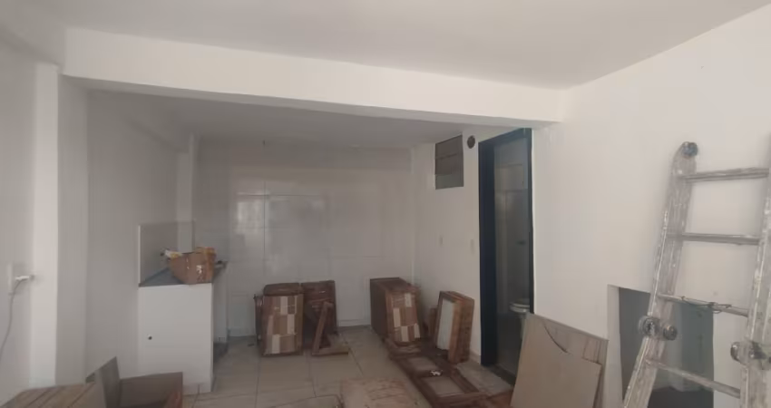 ALUGO KITNET PRÓXIMO A UFAM - PETRÓPOLIS