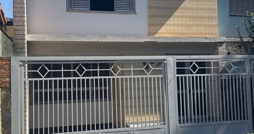 EXCELENTE OPORTUNIDADE, SOBRADO COM 6 VAGAS DE GARAGEM!!