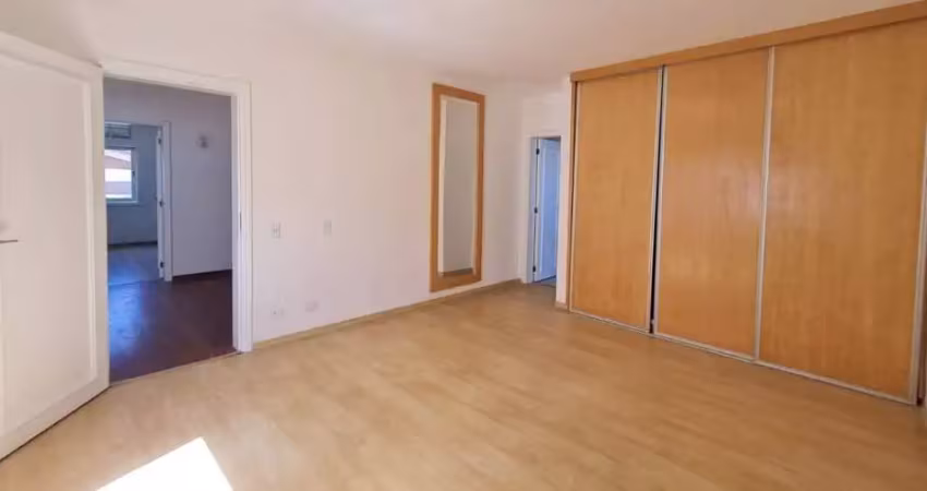 Casa à venda na Alameda das Tulipas, Alphaville, Santana de Parnaíba