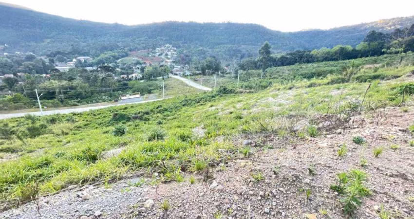 Terreno à venda no Bairro Várzea Grande com 375 m² de área privativa