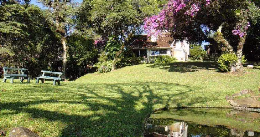 Casa 03 Dorm. à venda no Bairro Planalto com 200 m² de área privativa - 2 vagas de garagem