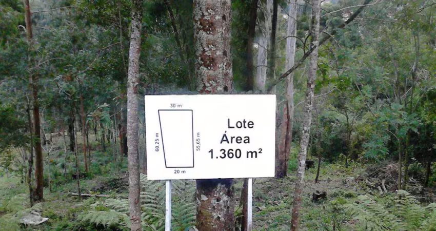 Terreno à venda no Bairro Três Pinheiros com 1360 m² de área privativa