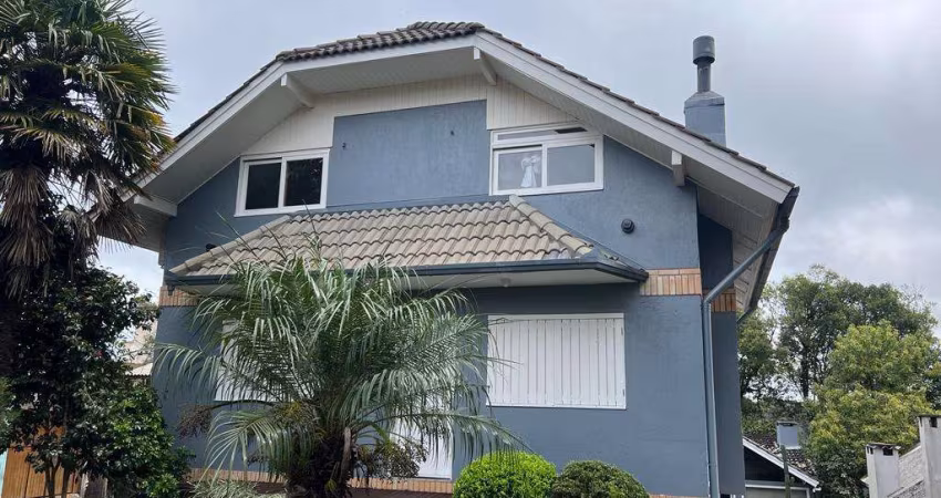 Casa 04 Dorm. à venda no Bairro Santa Terezinha com 256 m² de área privativa - 1 vaga de garagem