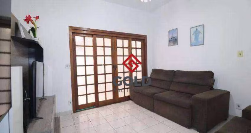 Casa com 3 dormitórios para alugar, 100 m² por R$ 2.686,00/mês - Vila Eldízia - Santo André/SP