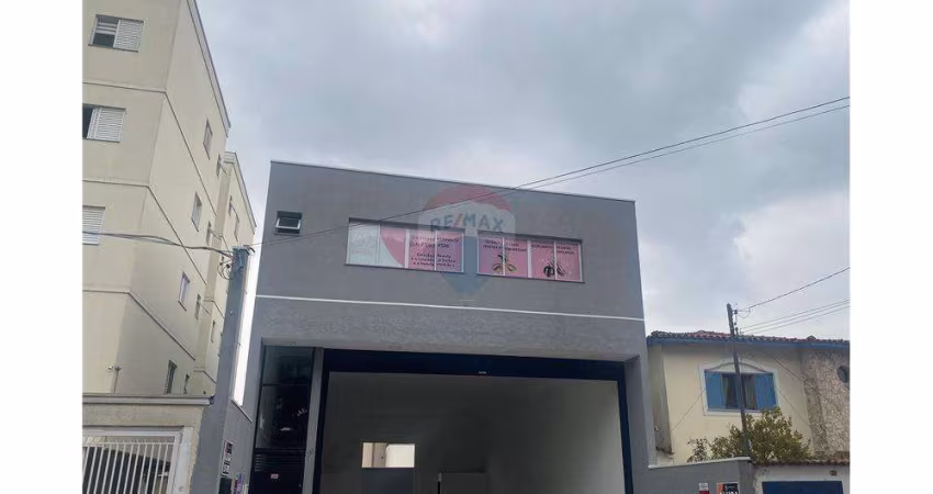 SALA COMERCIAL AMPLA COM BANHEIRO E QUINTAL