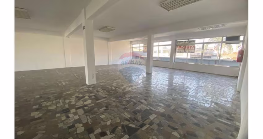 “Aluguel: Sala  com 240 m Comercial Av. Tiradentes'