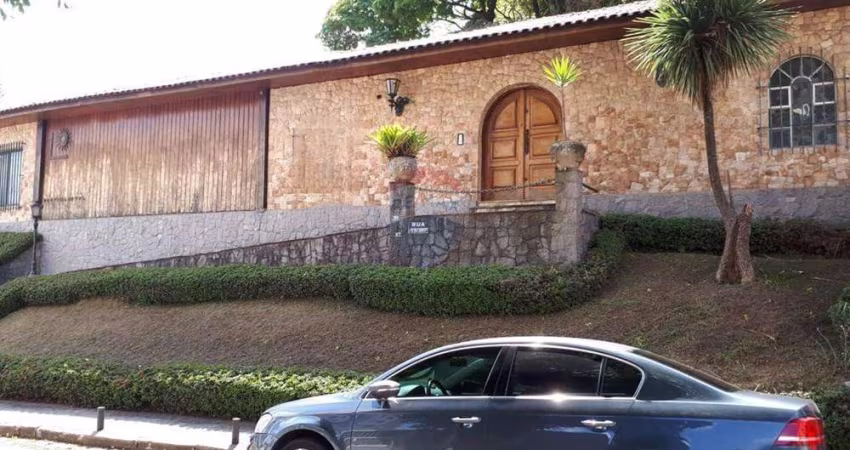 AMPLA CASA TERREA COM 06 DPRMITORIOS E 03 SUITES-VILA ROSALIA-GUARULHOS