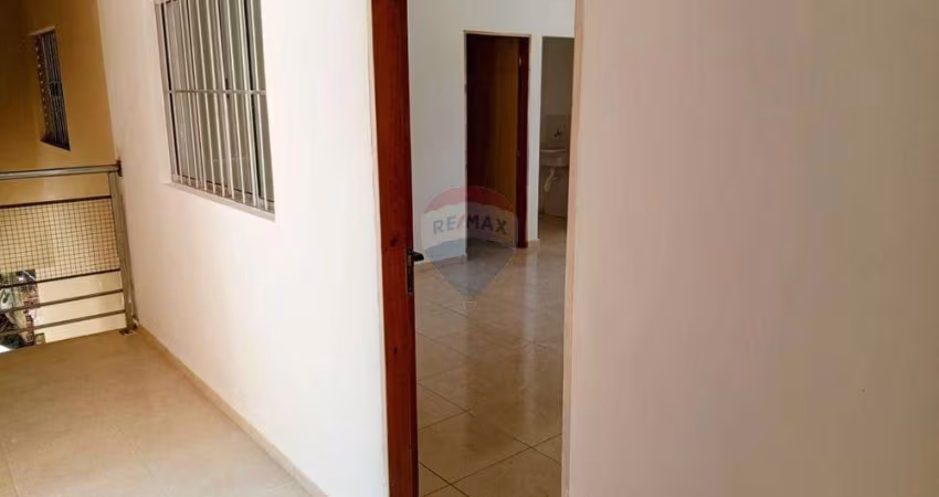 Apartamento com 02 dormitorios no Parque Edu Chaves-sem vaga