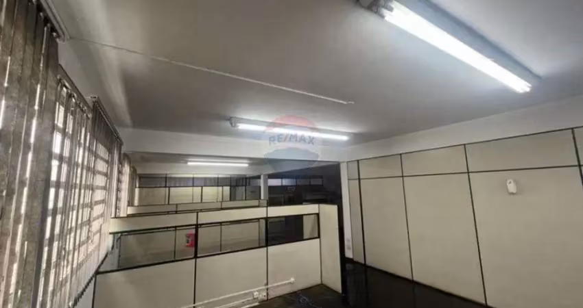 Barracão / Galpão / Depósito à venda na Rua Piratininga, 672, Brás, São Paulo