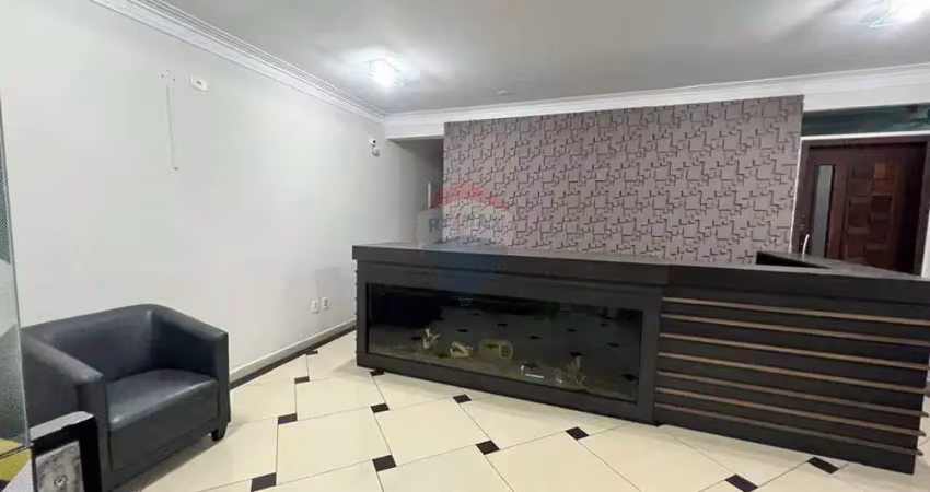 Prédio com 5 salas próximo ao Hospital São Luiz