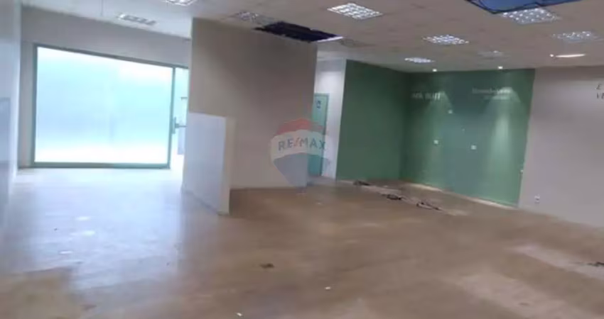 Salas Comerciais na Av. José A. Zeraibe, SP