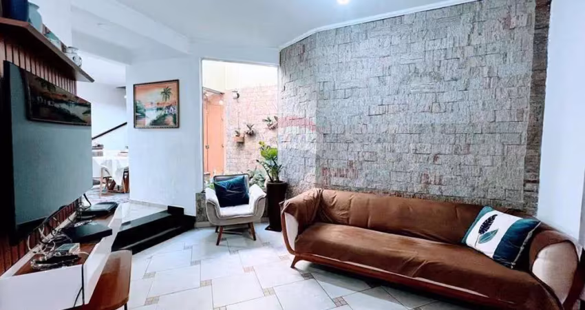 Casa com 3 quartos à venda na Rua Domingos Alves dos Santos, 129, Jardim Almeida Prado, Guarulhos