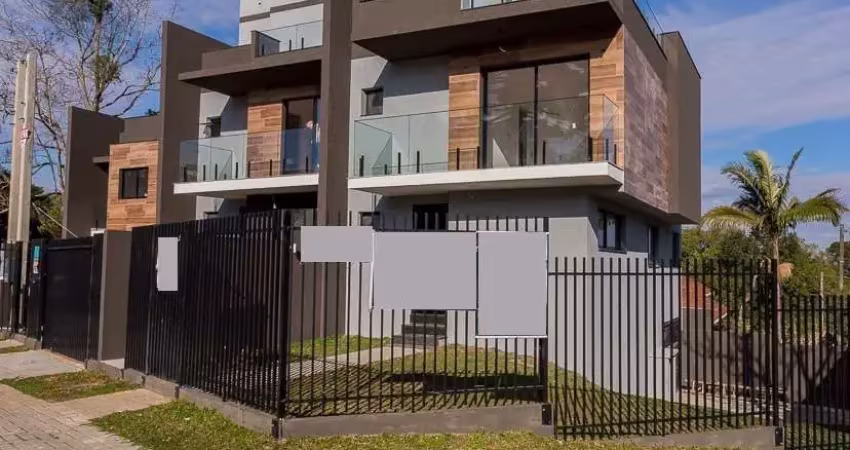 Belíssimo sobrado na mateu leme 3 quartos sendo 1 suíte