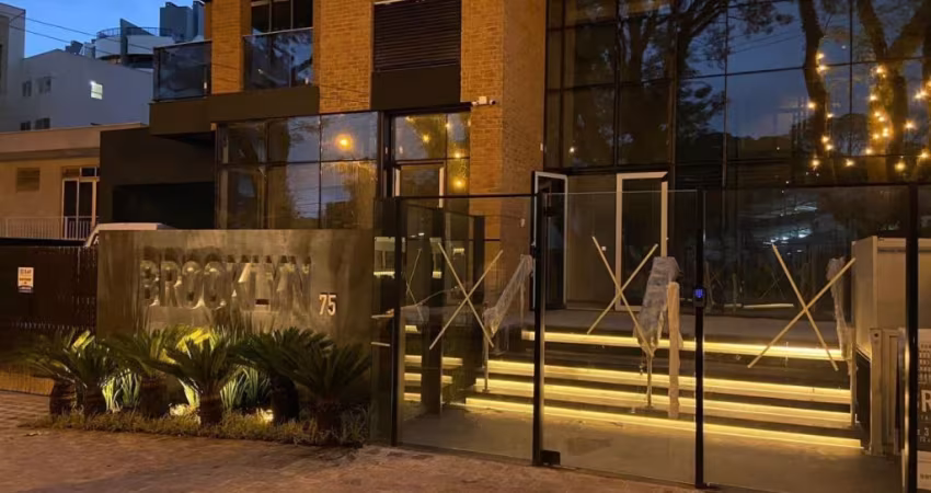 Oportunidade no batel, apartamento de altíssimo padrao