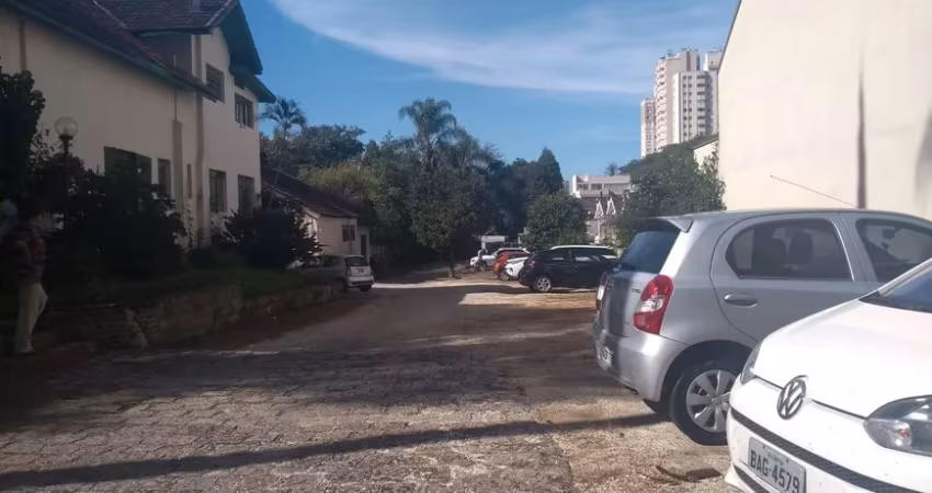 OPORTUNIDADE DE TERRENO COM 5.398 M² A VENDA NO CRISTO REI CURITIBA