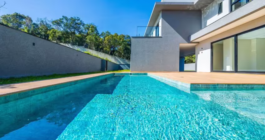 Linda casa de altíssimo padrão, perfeita para quem busca exclusividade é harmonia