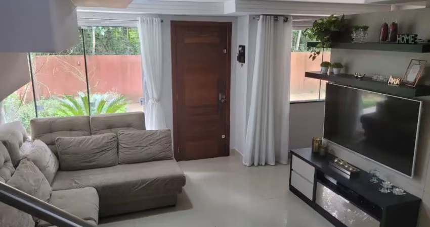 Lindo sobrado em condomínio fechado 3 suítes e 3 vagas de garagem