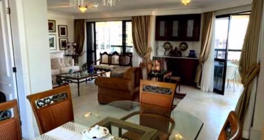 Luxuosa Cobertura 4/4 na Pituba - Aquárius: 2 suítes, piscina, 4 vagas de garagem e 210m² de pura sofisticação! Agende sua visita agora!