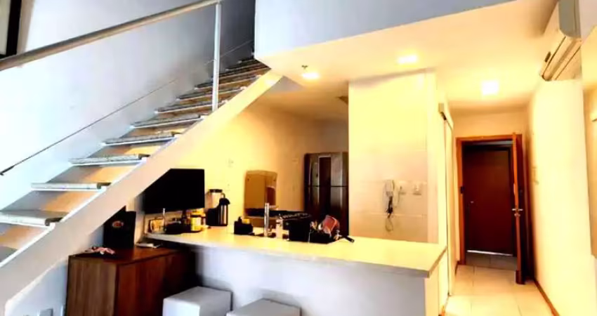 Oportunidade única! apartamento loft duplex na pituba, salvador-ba. 1 quarto, 1 sala, 2 banheiros, garagem coberta e área de lazer completa. investir, morar ou alugar! aproveite por r$480 mil.