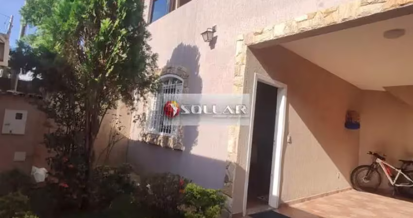 Casa com 4 quartos à venda na Vila Cloris, Belo Horizonte 