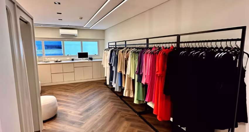 Sala Comercial de 32m² no Centro Empresarial Helbor no Jardim Aquarius