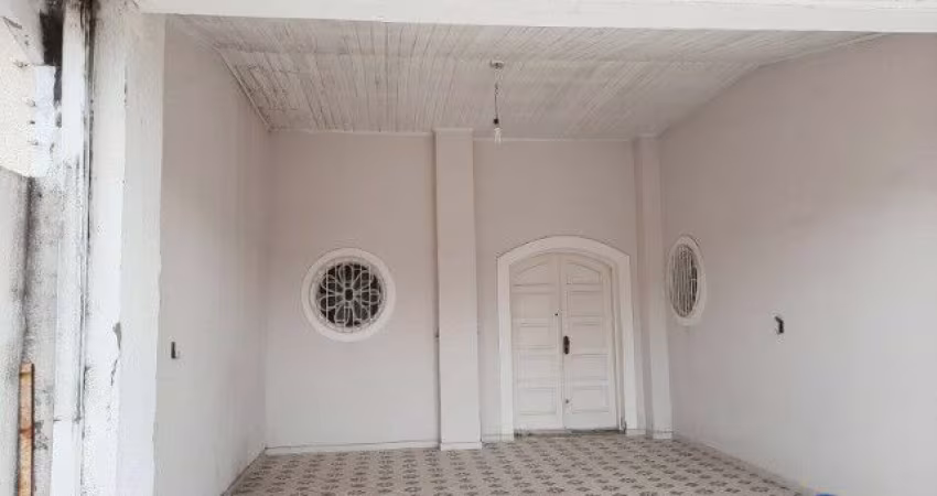 Casa Térrea Mobiliada de 169m² com 4 suítes na melhor localização do Indaiá em Caraguatatuba
