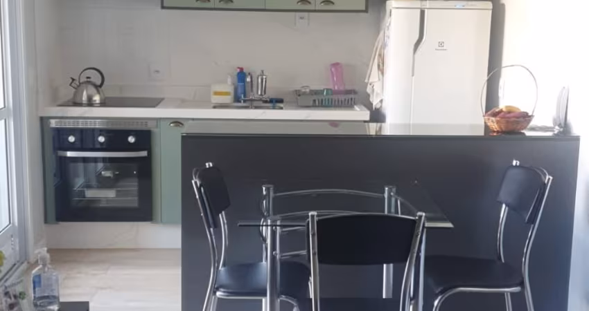 Apartamento de 55m² com 2 dormitórios e quintal na Vila Industrial em São José dos Campos