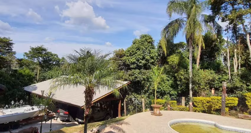 Casa para venda em mairiporã, rio abaixo, 3 dormitórios, 1 suíte, 4 banheiros, 10 vagas