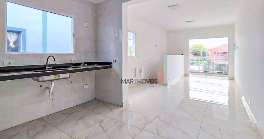 Casa sobreposta à venda no bairro Santa Rosa em Guarujá | Mar Imóveis Prime