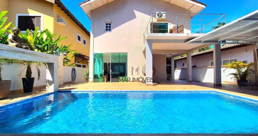 Casa em condomínio fechado, excelente localização na região da praia de Pernambuco no Guarujá!